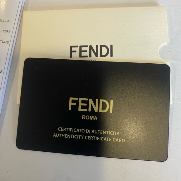 Fendi sunglasses - Picture 2 of 9